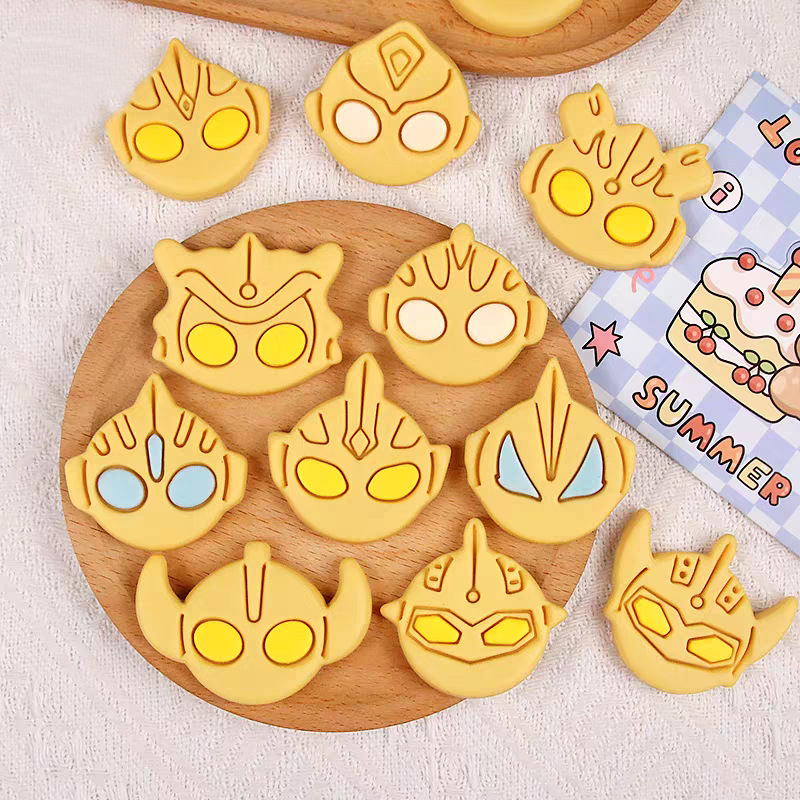 Cetakan Kue Seri Ultraman Anim - Kitchen And Baking ulasan dan harga